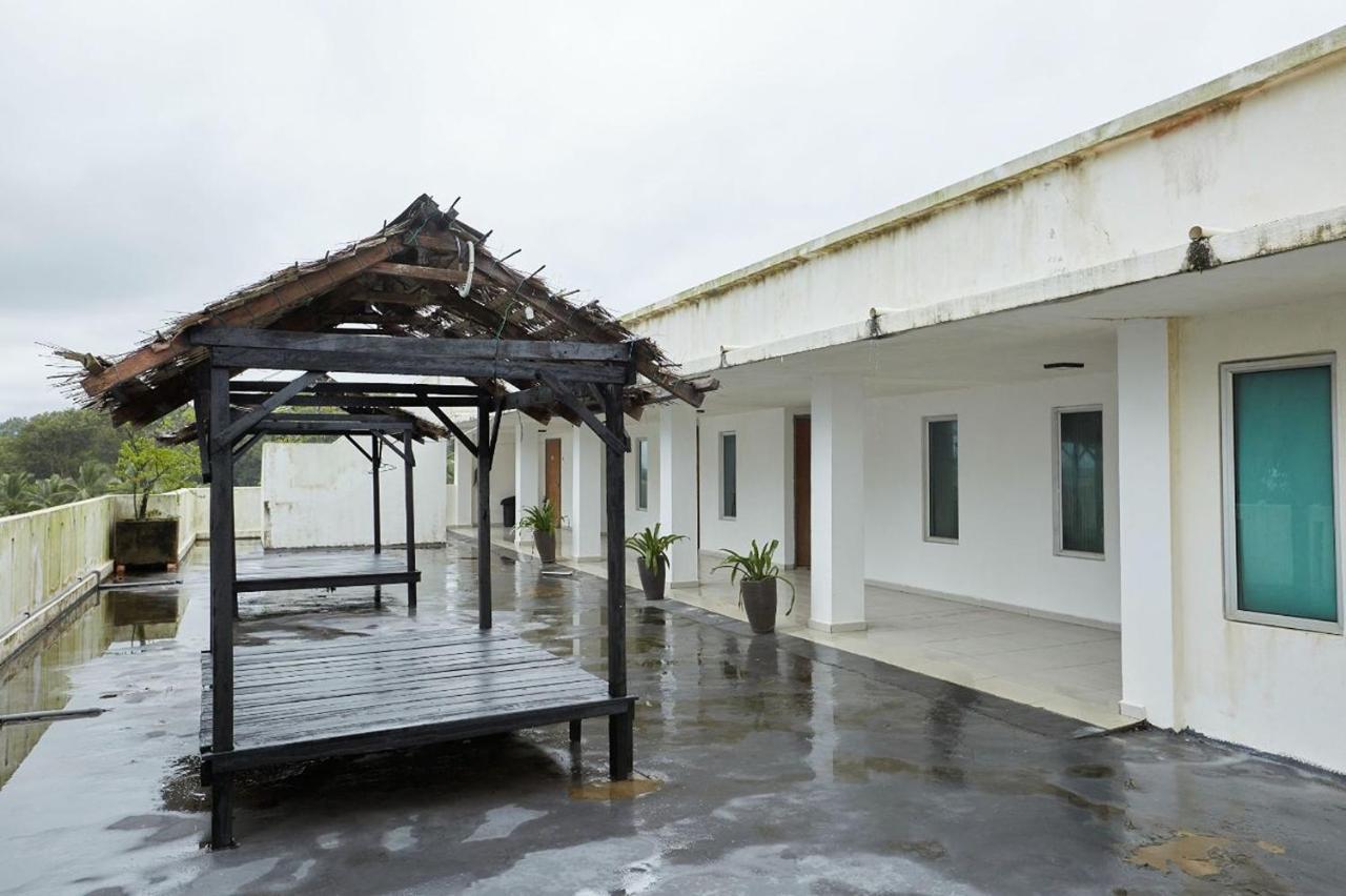 5500m² Studio-, 1 eigene Kampung Sungai Karang Exterior foto