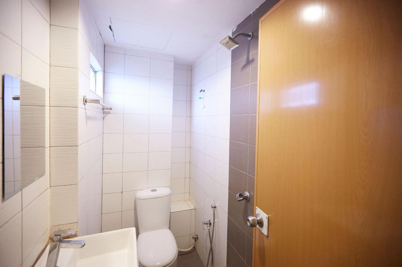 5500m² Studio-, 1 eigene Kampung Sungai Karang Exterior foto