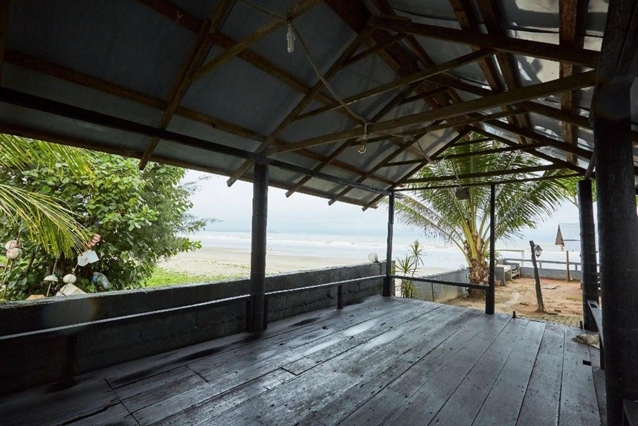5500m² Studio-, 1 eigene Kampung Sungai Karang Exterior foto